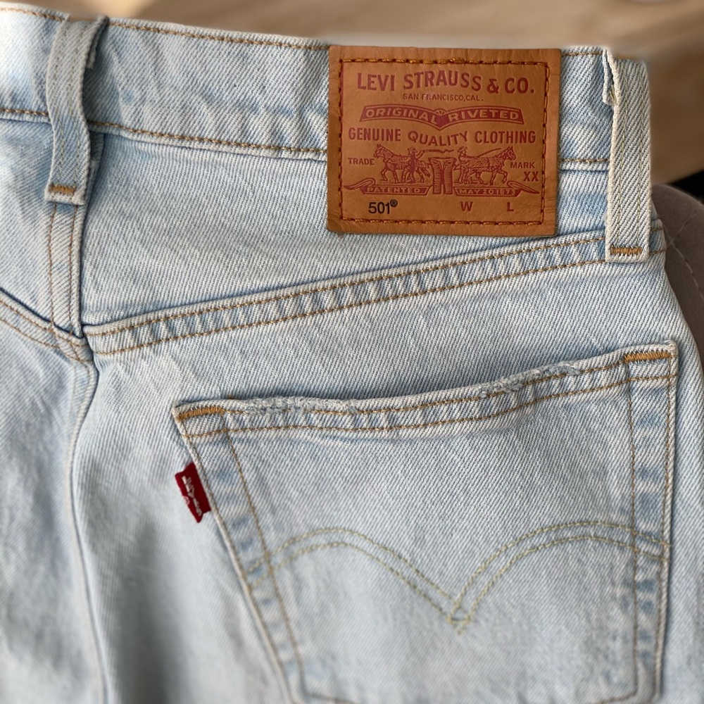 Levi’s 501 original stretch cropped women’s jeans